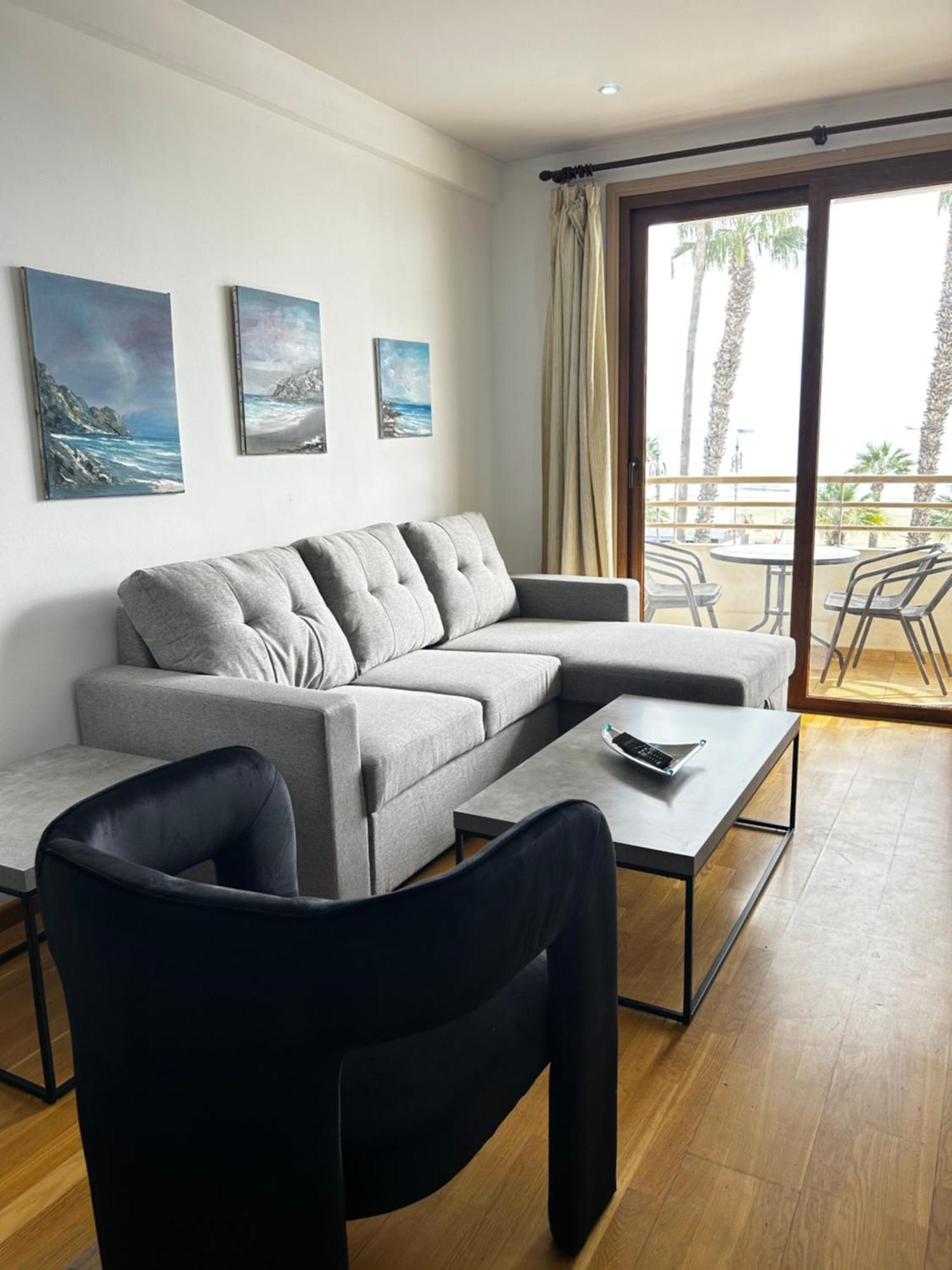 Ithaki Phinikoudes Apartment No. 102 Larnaca Ngoại thất bức ảnh